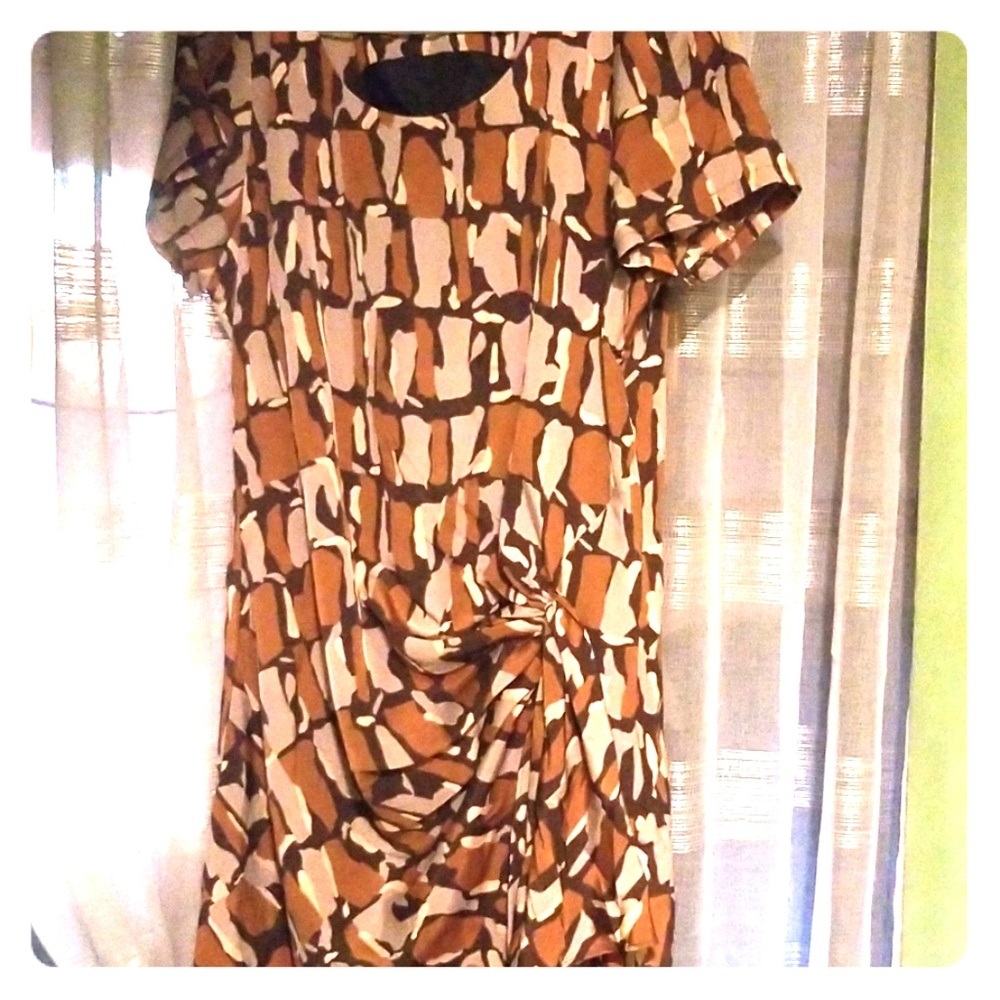 Brown dress size large , mid length